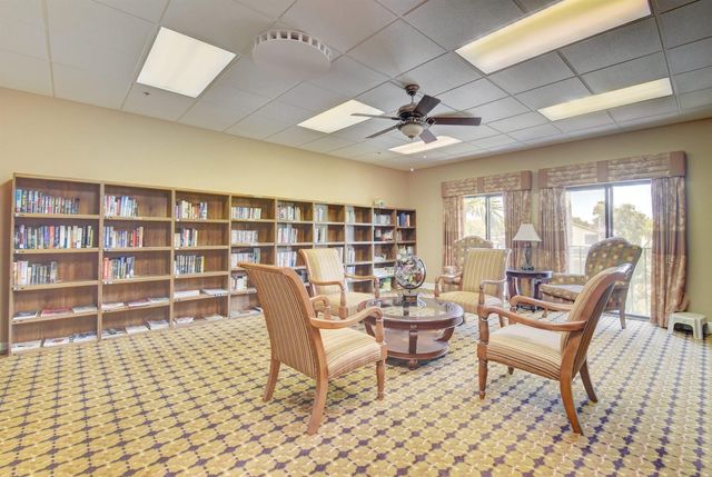 5895 Autumn Lake Lane A, Boynton Beach, FL 33437