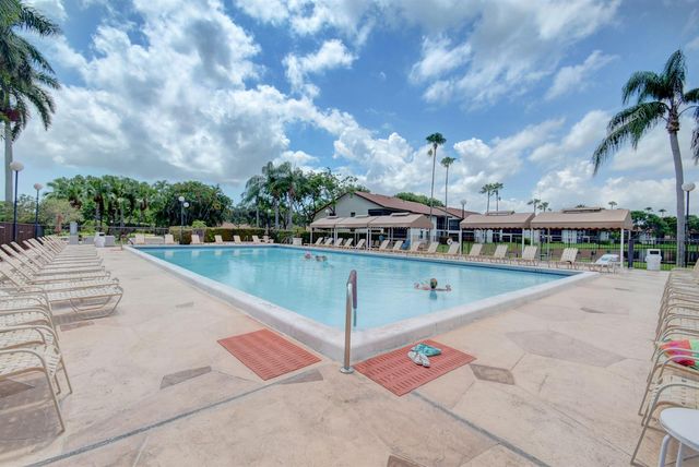 5895 Autumn Lake Lane A, Boynton Beach, FL 33437