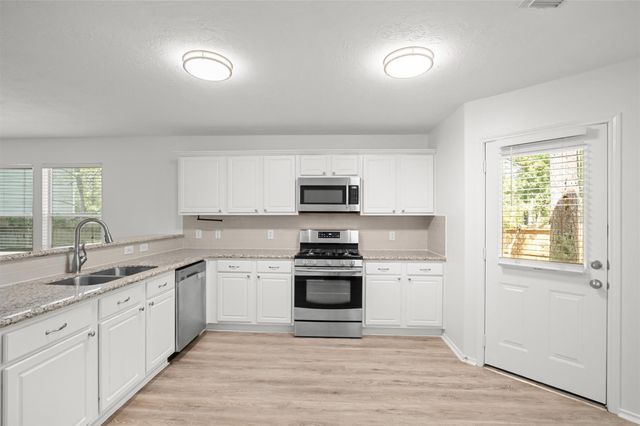 115 S Vesper Bend Circle, Spring, TX 77382