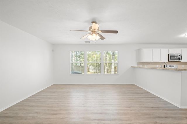 115 S Vesper Bend Circle, Spring, TX 77382