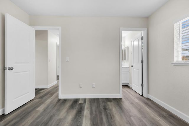 901 Lavon New Ln, Turlock, CA 95380