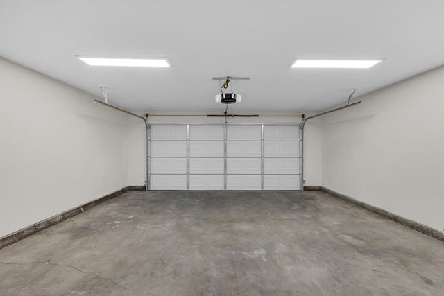 901 Lavon New Ln, Turlock, CA 95380