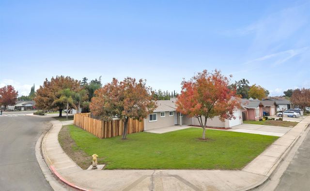 901 Lavon New Ln, Turlock, CA 95380