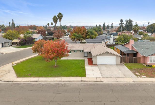 901 Lavon New Ln, Turlock, CA 95380