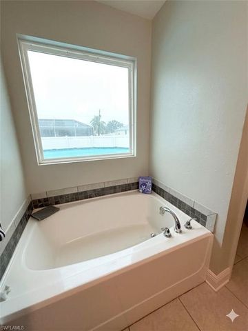 237 SW 31st TER, Cape Coral, FL 33914