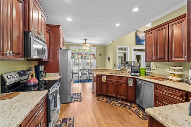 4050 Golfview Court, Villa Rica, GA 30180