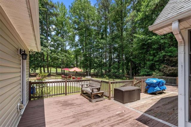 4050 Golfview Court, Villa Rica, GA 30180