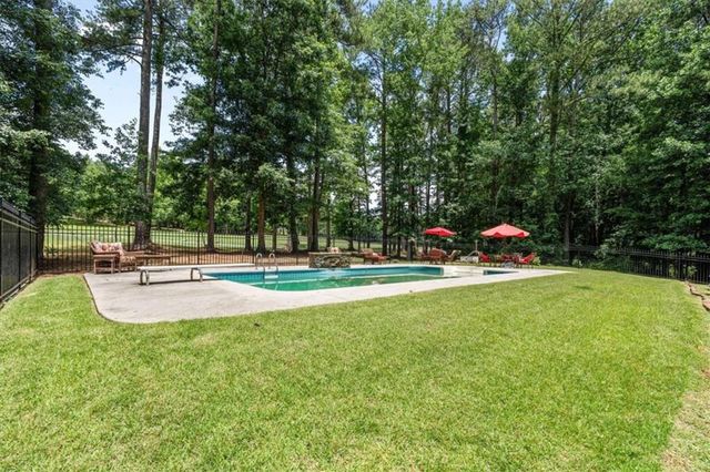 4050 Golfview Court, Villa Rica, GA 30180