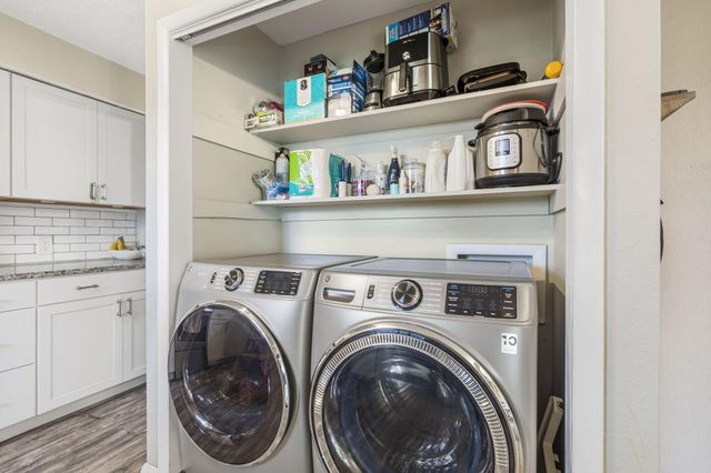 135 N Bonnie Avenue, Republic, MO 65738