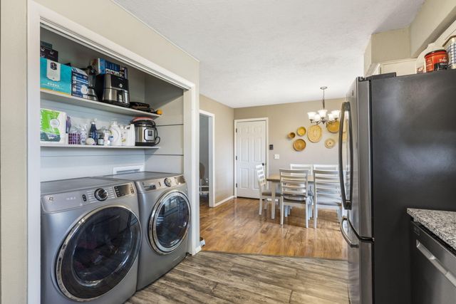 135 N Bonnie Avenue, Republic, MO 65738