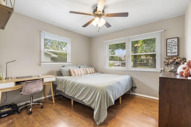 135 N Bonnie Avenue, Republic, MO 65738