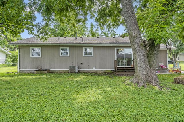 135 N Bonnie Avenue, Republic, MO 65738