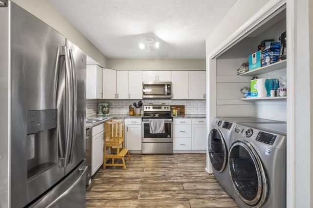 135 N Bonnie Avenue, Republic, MO 65738