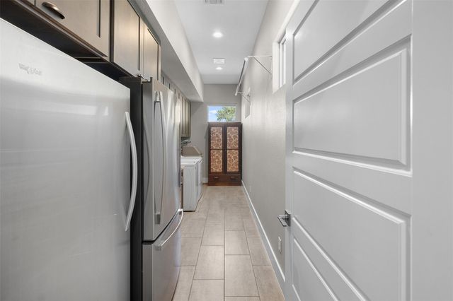 2345 Frank RD, La Grange, TX 78945