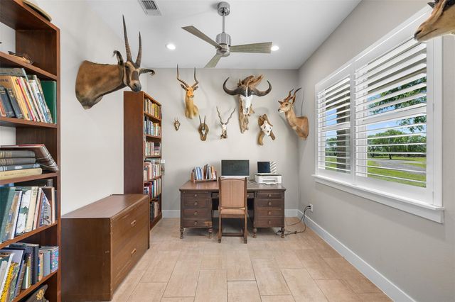 2345 Frank RD, La Grange, TX 78945