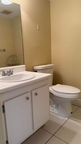 400 SW 134th Way 411f, Pembroke Pines, FL 33027