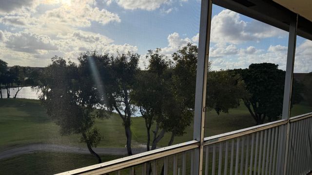 400 SW 134th Way 411f, Pembroke Pines, FL 33027