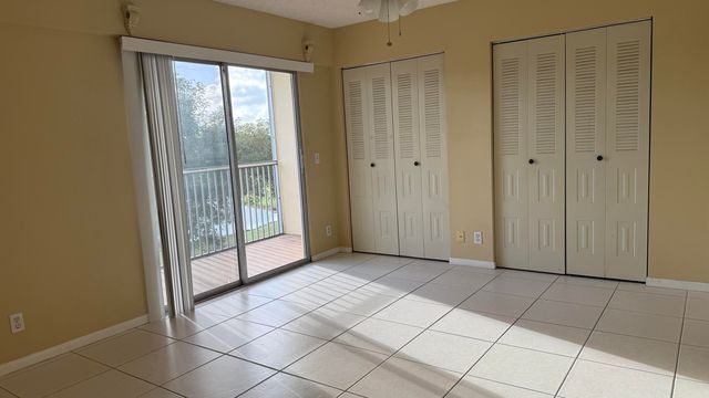 400 SW 134th Way 411f, Pembroke Pines, FL 33027