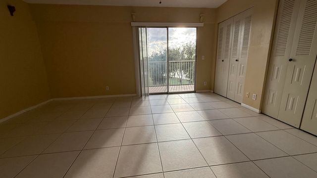 400 SW 134th Way 411f, Pembroke Pines, FL 33027