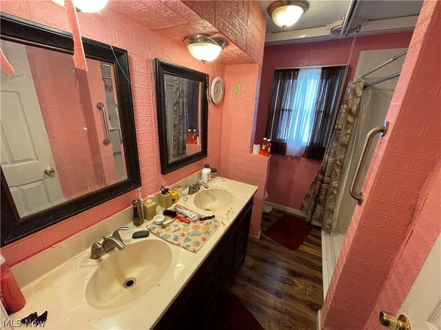 462 13th Street, Campbell, OH 44405