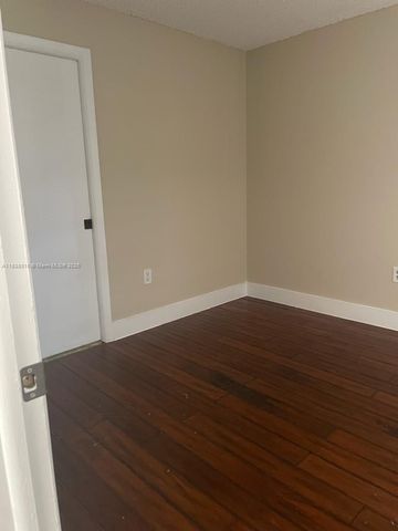 19851 SW 114th Ave 103, Miami, FL 33157
