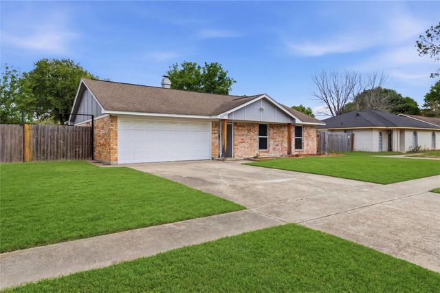 7030 Sandswept Lane, Houston, TX 77086