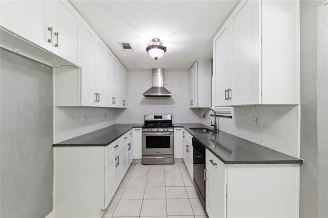 7030 Sandswept Lane, Houston, TX 77086