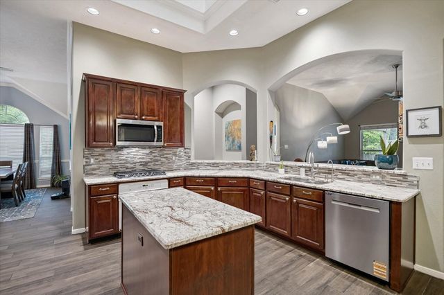 2626 Kenwood Park Lane, Spring, TX 77386