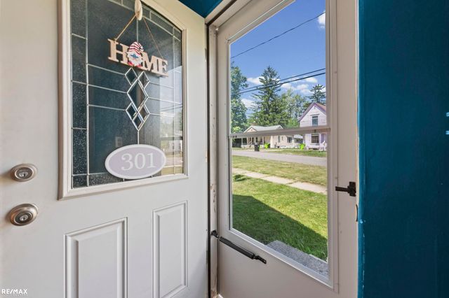 301 N East S Street, Fenton, MI 48430