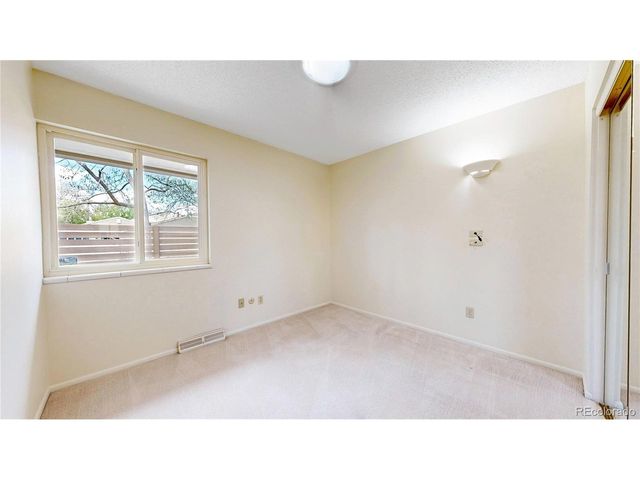 153 S Vance Ct, Lakewood, CO 80226