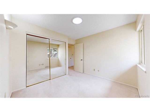 153 S Vance Ct, Lakewood, CO 80226