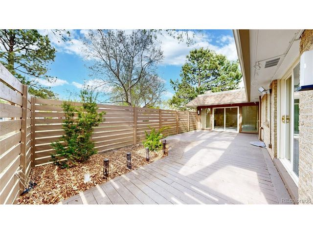 153 S Vance Ct, Lakewood, CO 80226