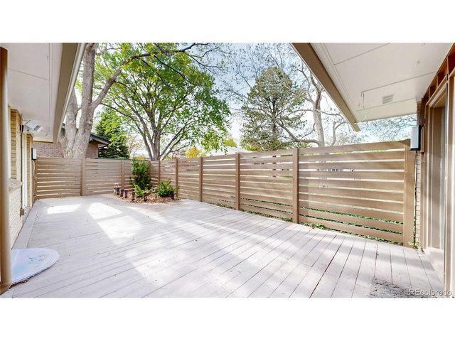 153 S Vance Ct, Lakewood, CO 80226