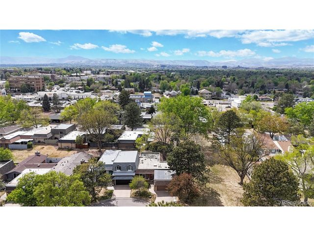 153 S Vance Ct, Lakewood, CO 80226