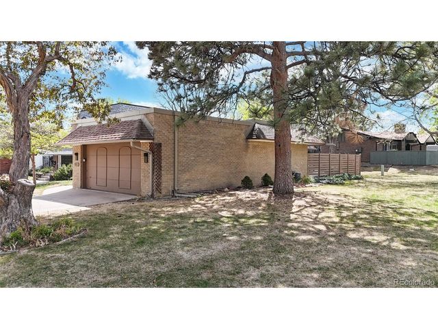153 S Vance Ct, Lakewood, CO 80226