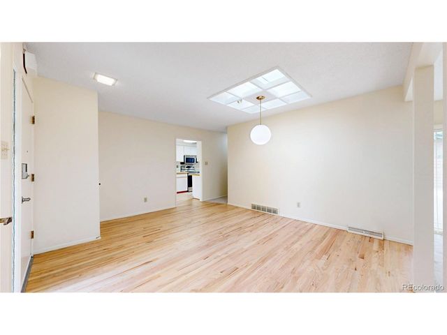 153 S Vance Ct, Lakewood, CO 80226