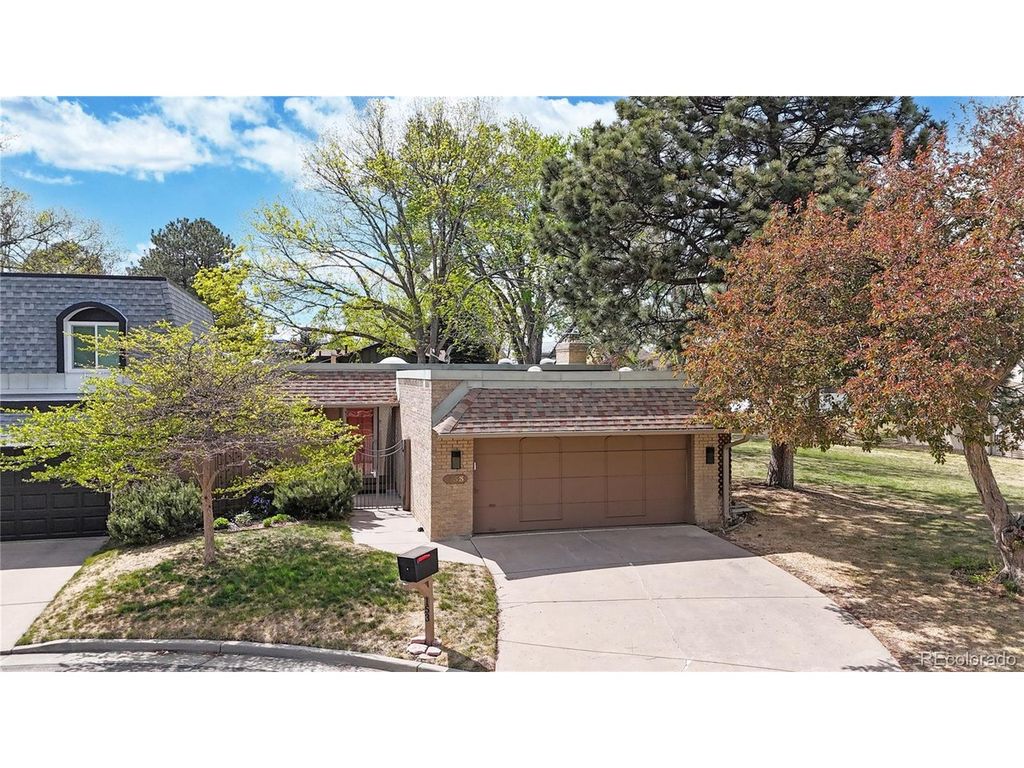 153 S Vance Ct, Lakewood, CO 80226