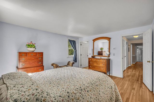 253 Gleneagle Drive, Centerville, MA 02632