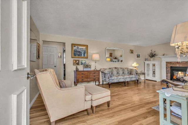 253 Gleneagle Drive, Centerville, MA 02632