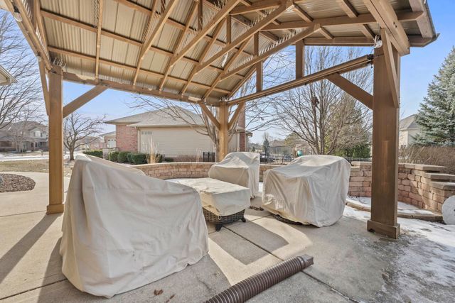 21002 Kenmare Drive, Shorewood, IL 60404