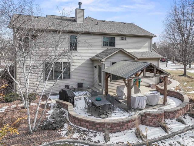 21002 Kenmare Drive, Shorewood, IL 60404