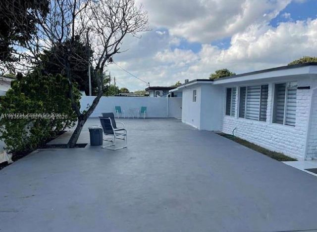 7410 SW 39th St 0, Miami, FL 33155