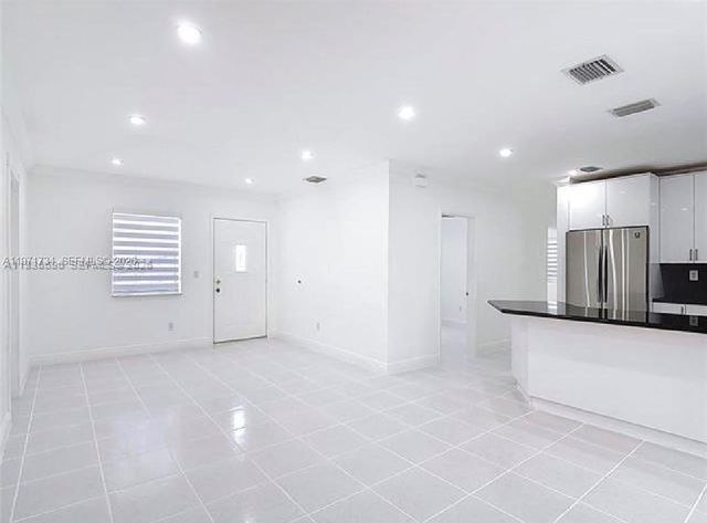 7410 SW 39th St 0, Miami, FL 33155