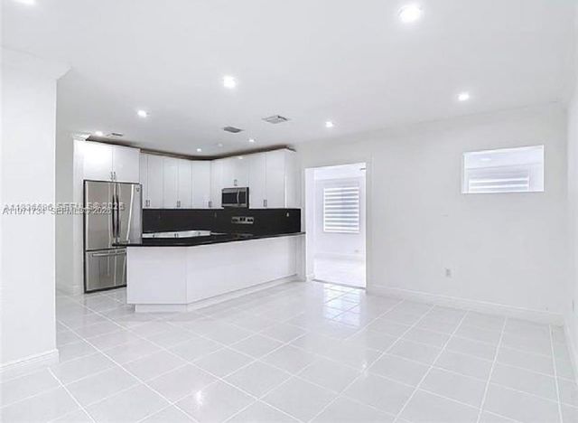 7410 SW 39th St 0, Miami, FL 33155