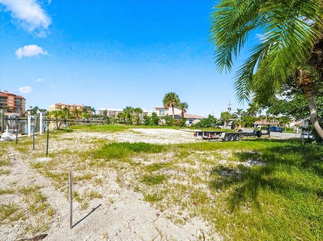 5400 ALOHA DRIVE, St Pete Beach, FL 33706