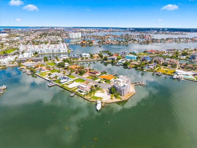 5400 ALOHA DRIVE, St Pete Beach, FL 33706