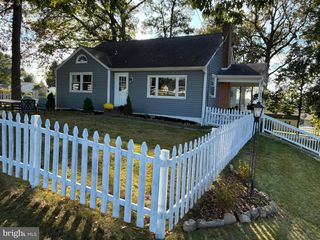240 S CAMP ST, Windsor, PA 17366