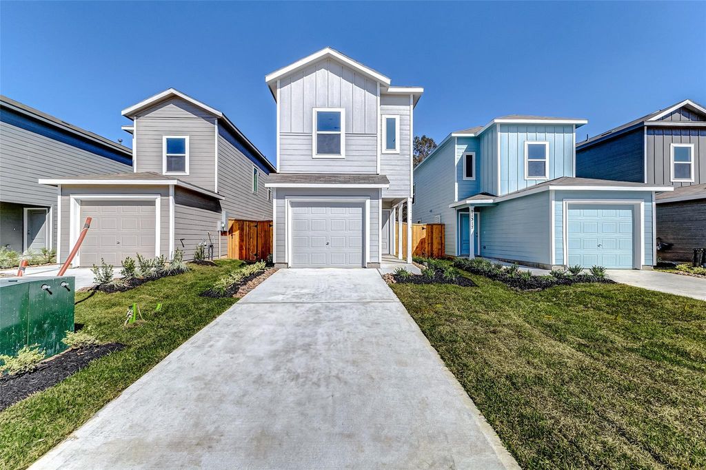 21438 Carosella Drive, New Caney, TX 77357
