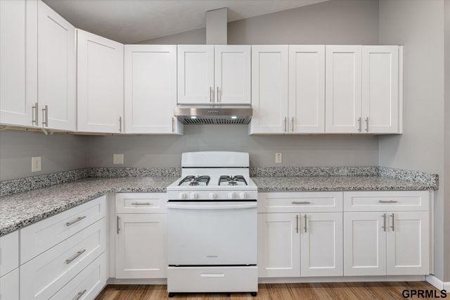 800 Northborough Lane, Lincoln, NE 68505