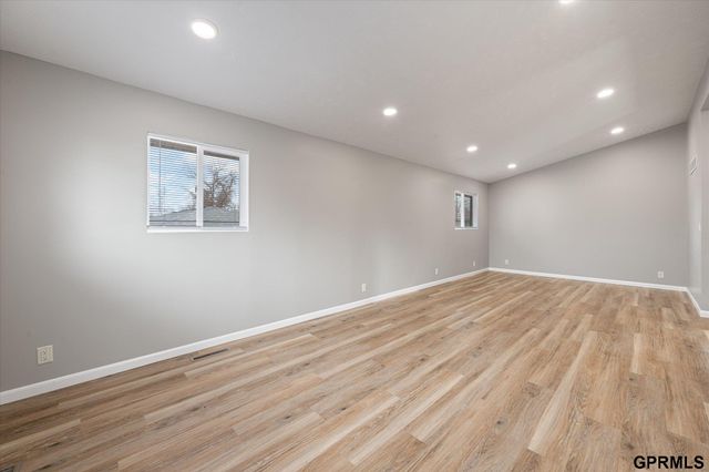 800 Northborough Lane, Lincoln, NE 68505